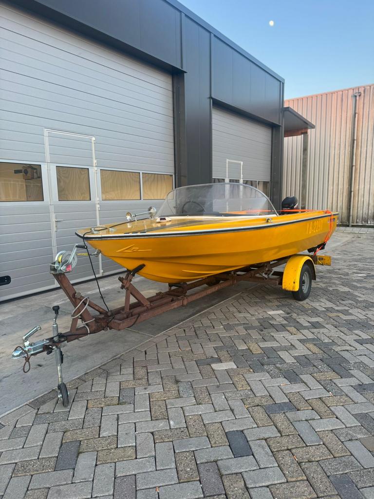 Speedboot 8pk Vaarklaar met Trailer - Vaarbewijs Vrij, Watersport en Boten, Ophalen, Gebruikt, Minder dan 70 pk, 3 tot 6 meter