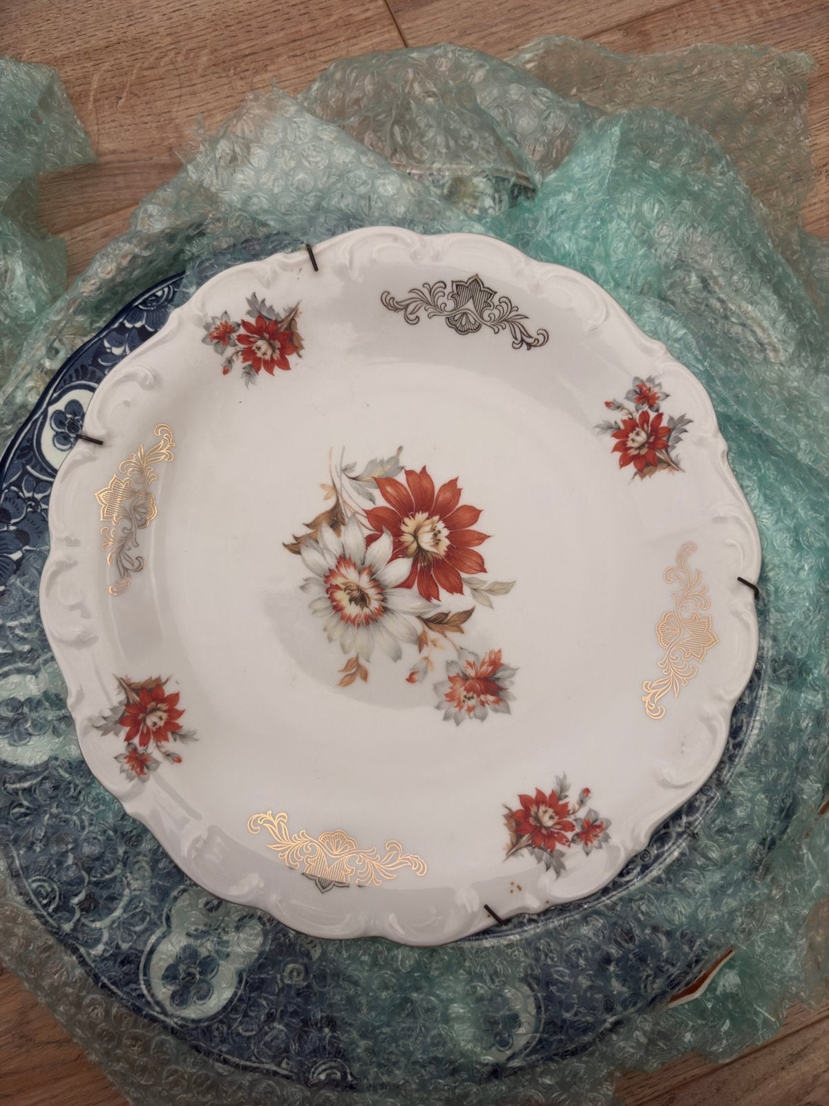 Vintage Bavaria Schumann wandbord met bloemen en goudaccent, Ophalen of Verzenden