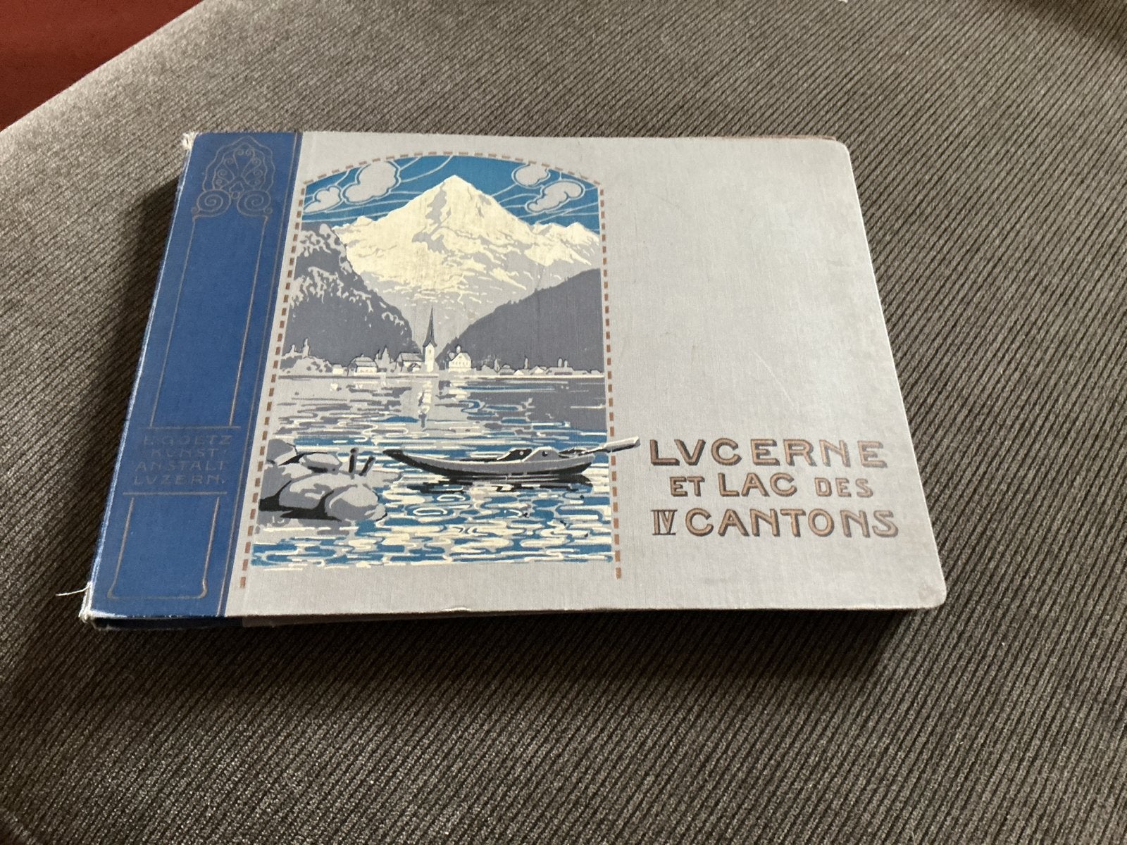 Lucerne et lac des IV cantons, Ophalen of Verzenden, Gelezen, Plaatjesalbum