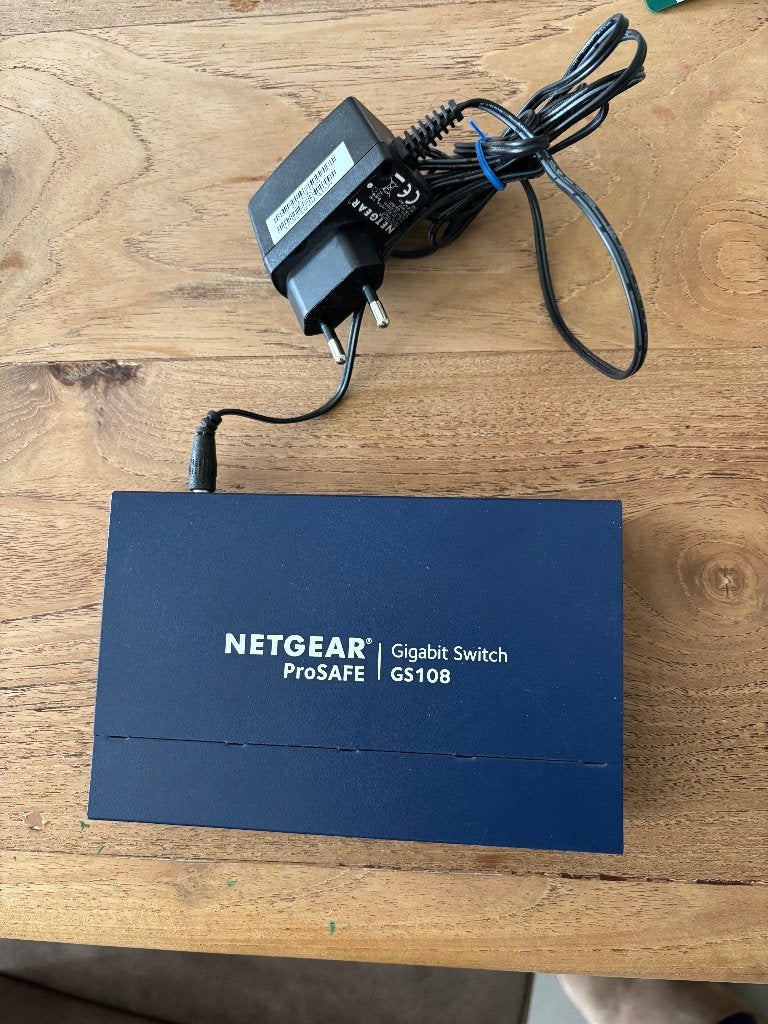 Netgear ProSAFE GS108, Ophalen of Verzenden, Zo goed als nieuw