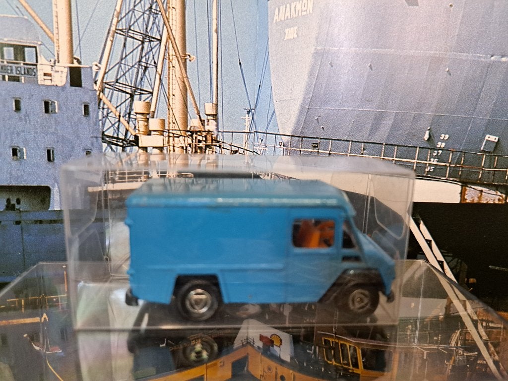 EFSI Commer Bestelwagen 302  1/87, Verzenden, Zo goed als nieuw, Bus of Vrachtwagen, Efsi