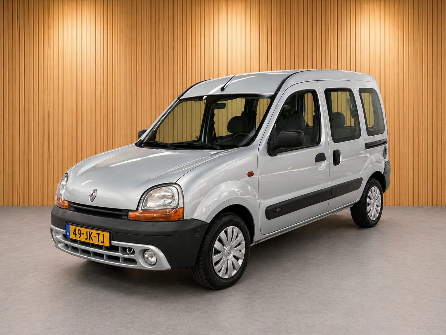 Renault Kangoo 1.2-16V Privilège Rolstoel-uitvoering, Auto's, Voorwielaandrijving, 4 cilinders, Bedrijf, Handgeschakeld