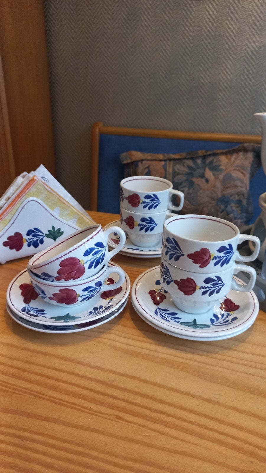 Boerenbont theekopjes, koffiekopjes en servethouder, Landelijk/Boerenbont, Ophalen of Verzenden, Zo goed als nieuw, Royal Boch