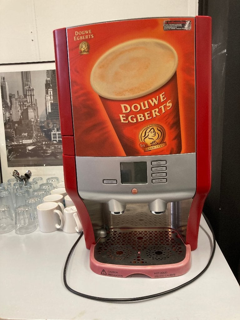Douwe Egberts Cafitesse koffiemachine (model 60), 10 kopjes of meer, Ophalen, Gebruikt, Koffiemachine
