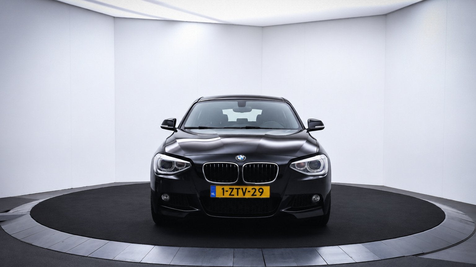 BMW 1-serie 114i M-Sport XENON | NAVI | ALCANTARA | SPORTSTO, Auto's, Achterwielaandrijving, Gebruikt, 4 cilinders, Alcantara