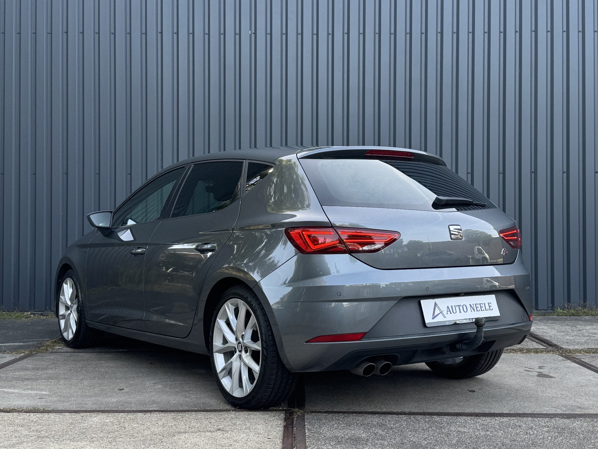 SEAT Leon 1.4 EcoTSI FR 150 pk Trekhaak, Camera (bj 2018), Gebruikt, 4 cilinders, Leon, Leder en Stof