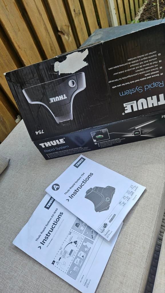 Thule Rapid System 754 voetensteun voor Kia Sportage, Auto diversen, Dakdragers, Ophalen of Verzenden, Gebruikt