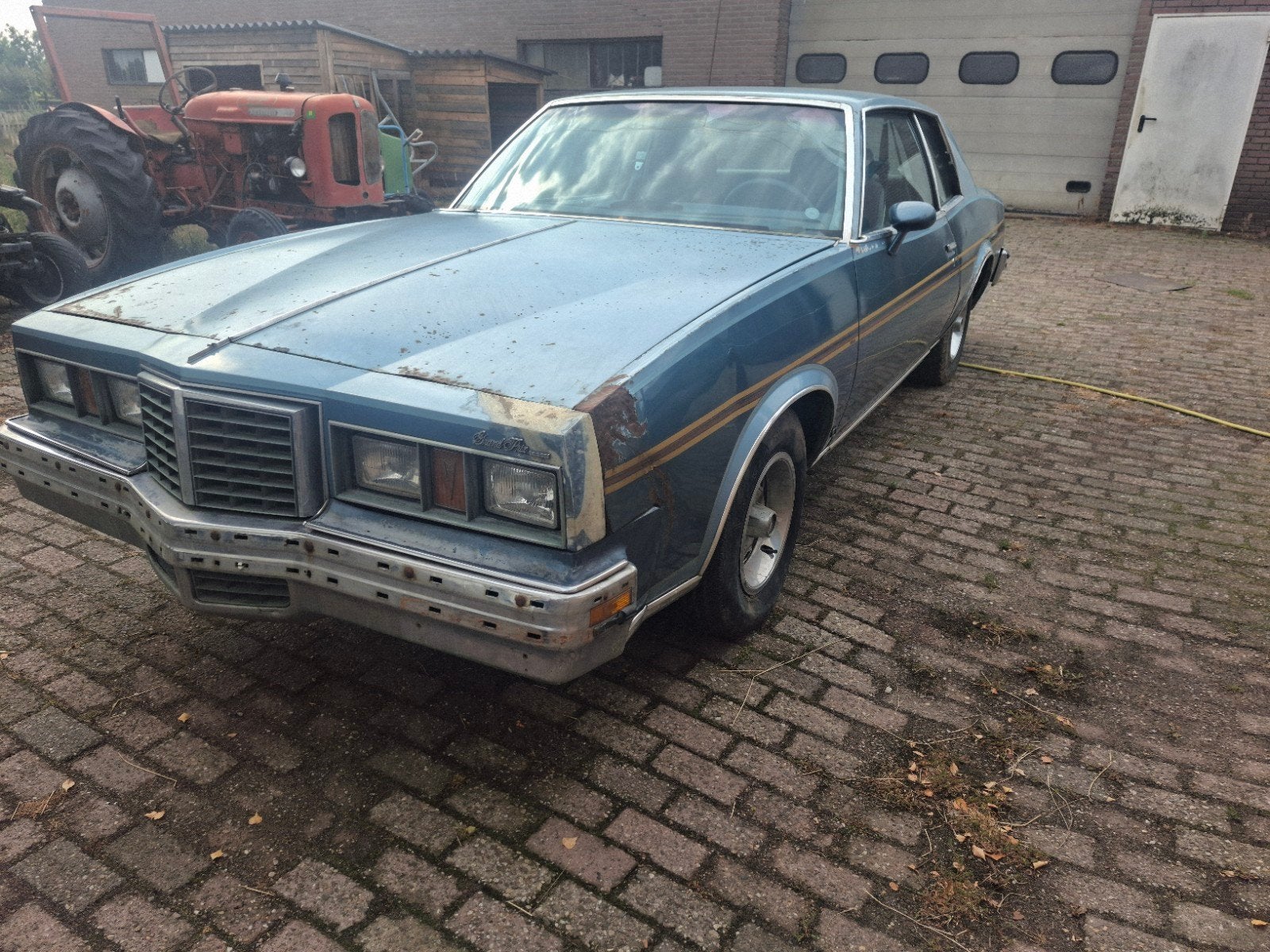 pontiac grand prix, foto 2