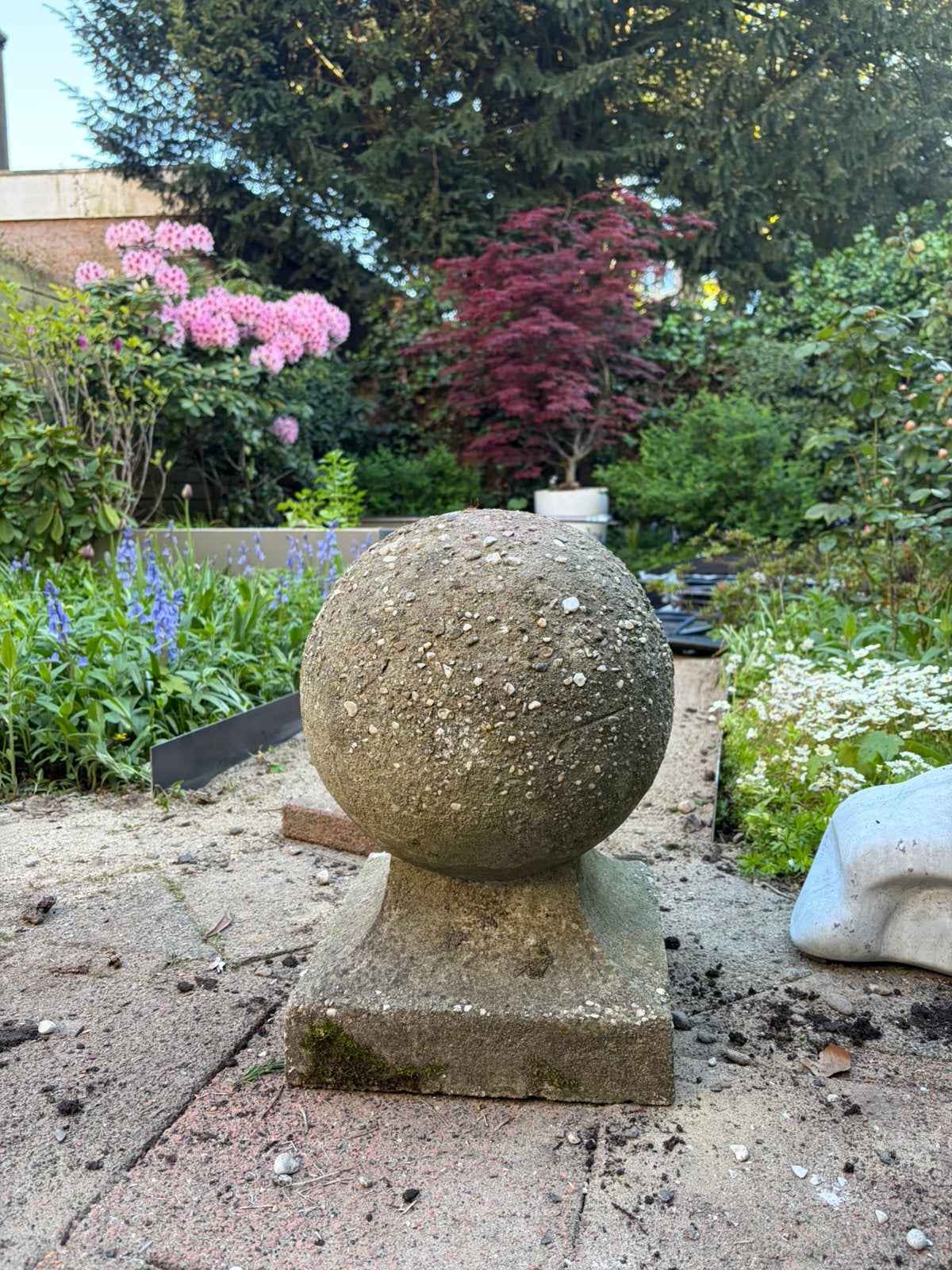 Decoratieve bol voor in de tuin, Tuin en Terras, Tuinbeelden, Ophalen, Gebruikt, Beton, Overige typen
