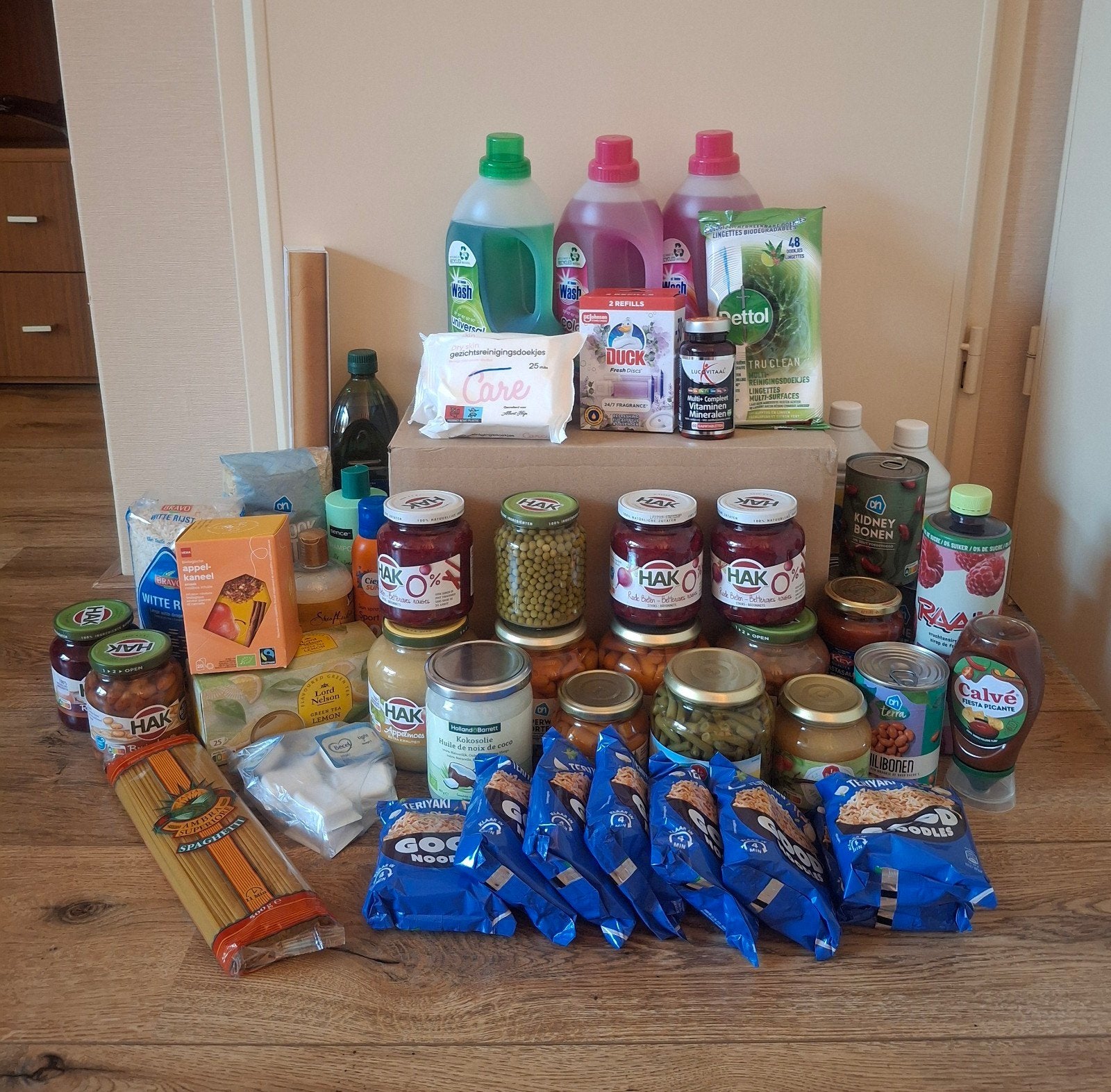 LEVENSMIDDELEN PAKKET (koopje), Ophalen