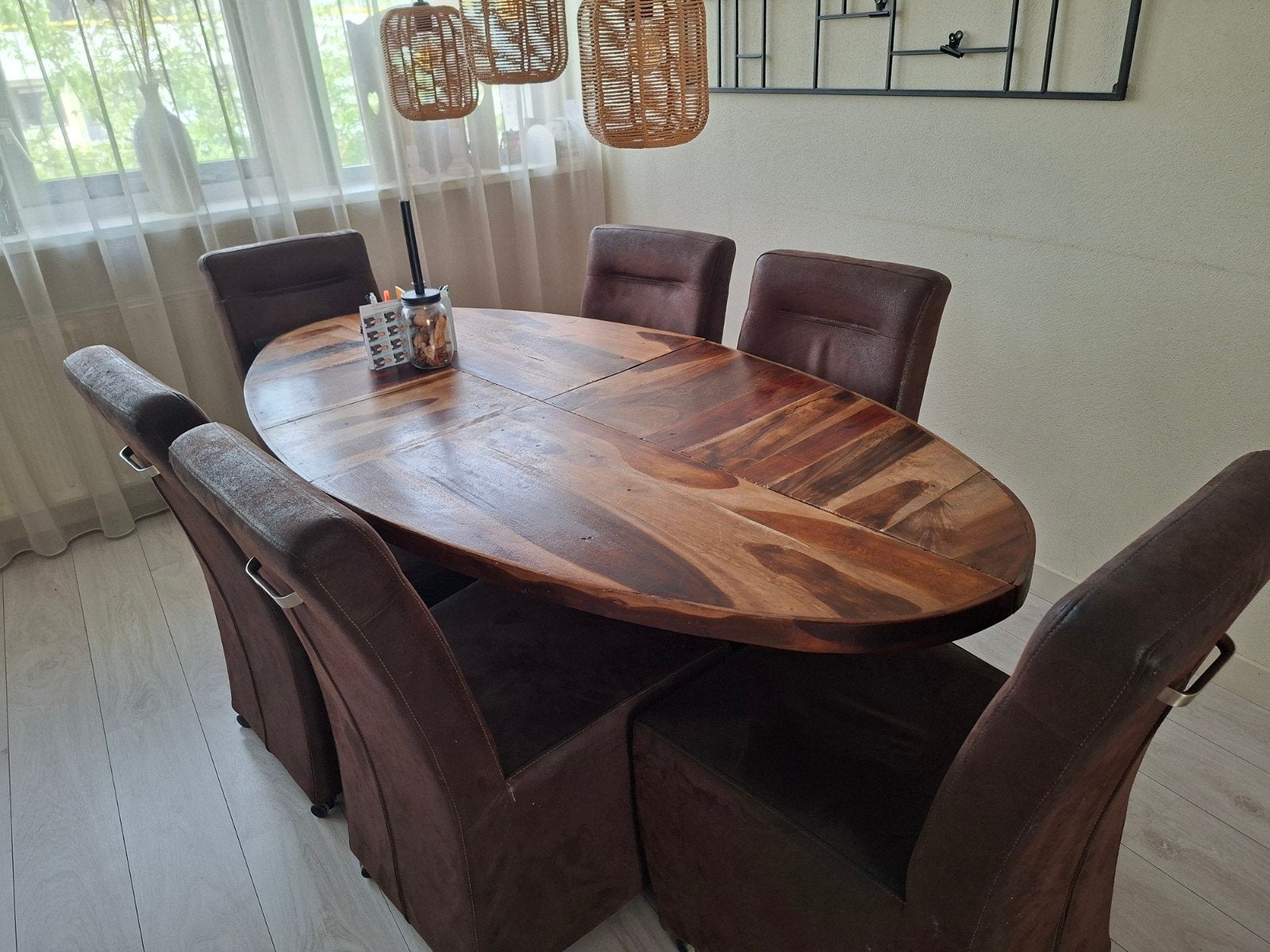 Ovale eettafel met 6 stoelen - Sheesham hout, 100 tot 150 cm, 150 tot 200 cm, Vier personen, Ovaal