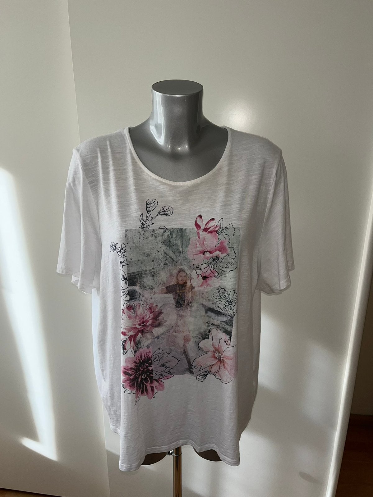 Gerry Weber t-shirt maat 48 zgan, Kleding | Dames, Grote Maten, Ophalen of Verzenden, Zo goed als nieuw, Wit, Shirt of Top