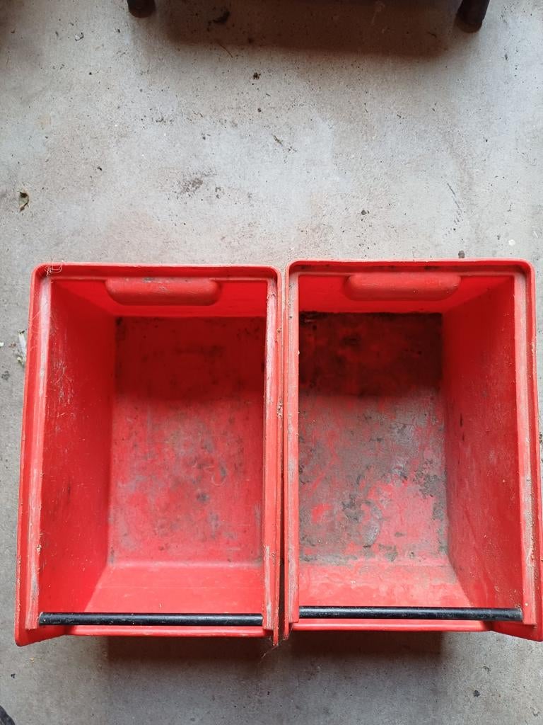 2x Schafer Kasten Grosse III - Rode Opbergbakken, Ophalen, Gebruikt, Bak of Kist, Minder dan 50 cm