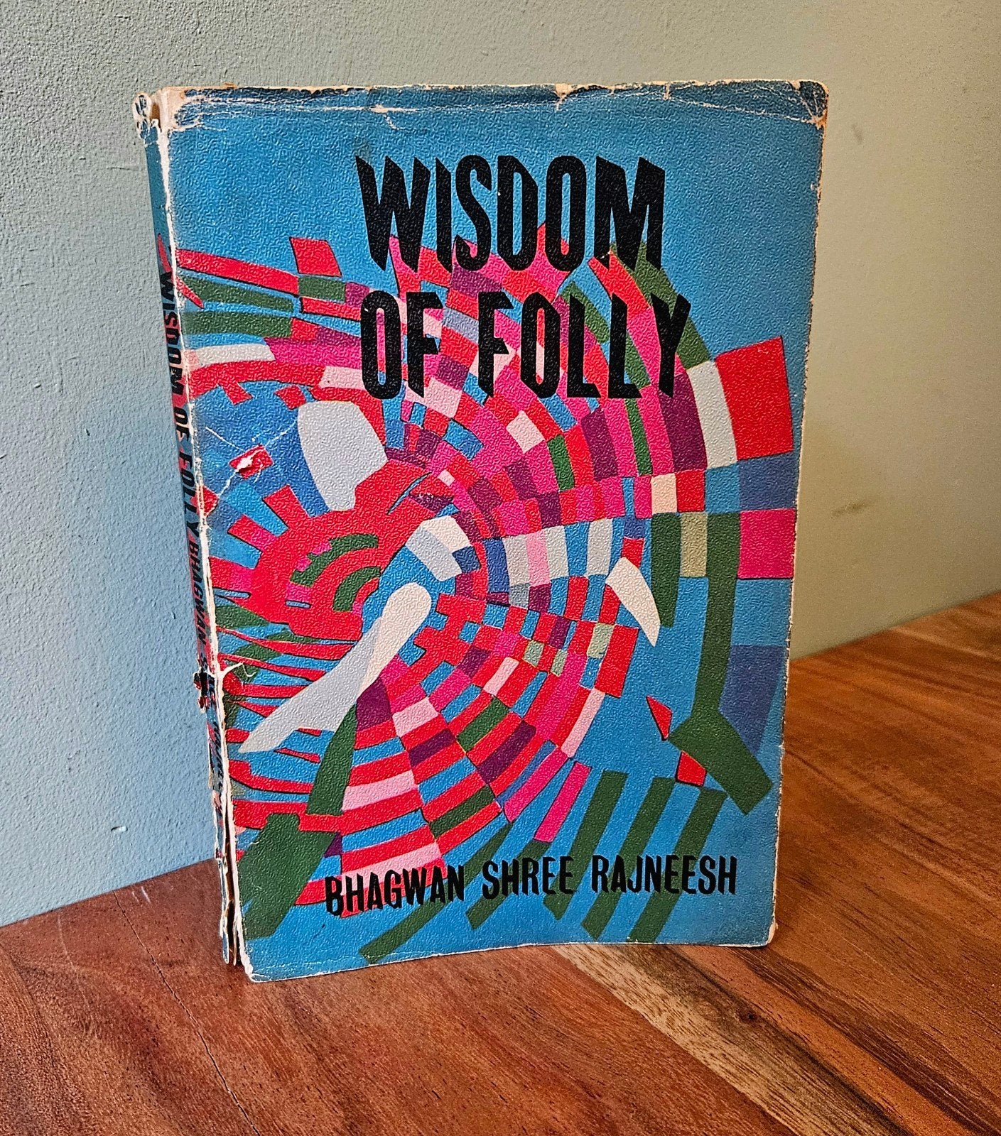Osho Bhagwan, Wisdom of Folly, Boeken, Gelezen, Achtergrond en Informatie, Spiritualiteit algemeen, Ophalen of Verzenden