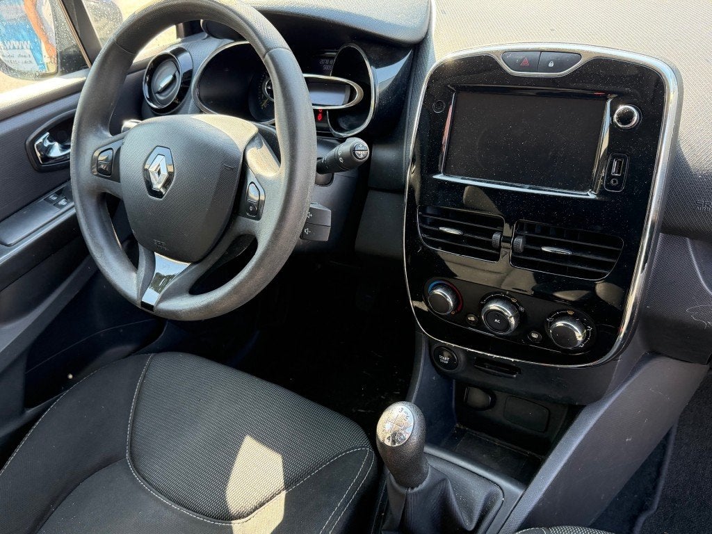 Renault CLIO 0.9 TCe ECO Night&Day NO COMPRESSION EXPORT, Voorwielaandrijving, 540 kg, Handgeschakeld, 90 pk