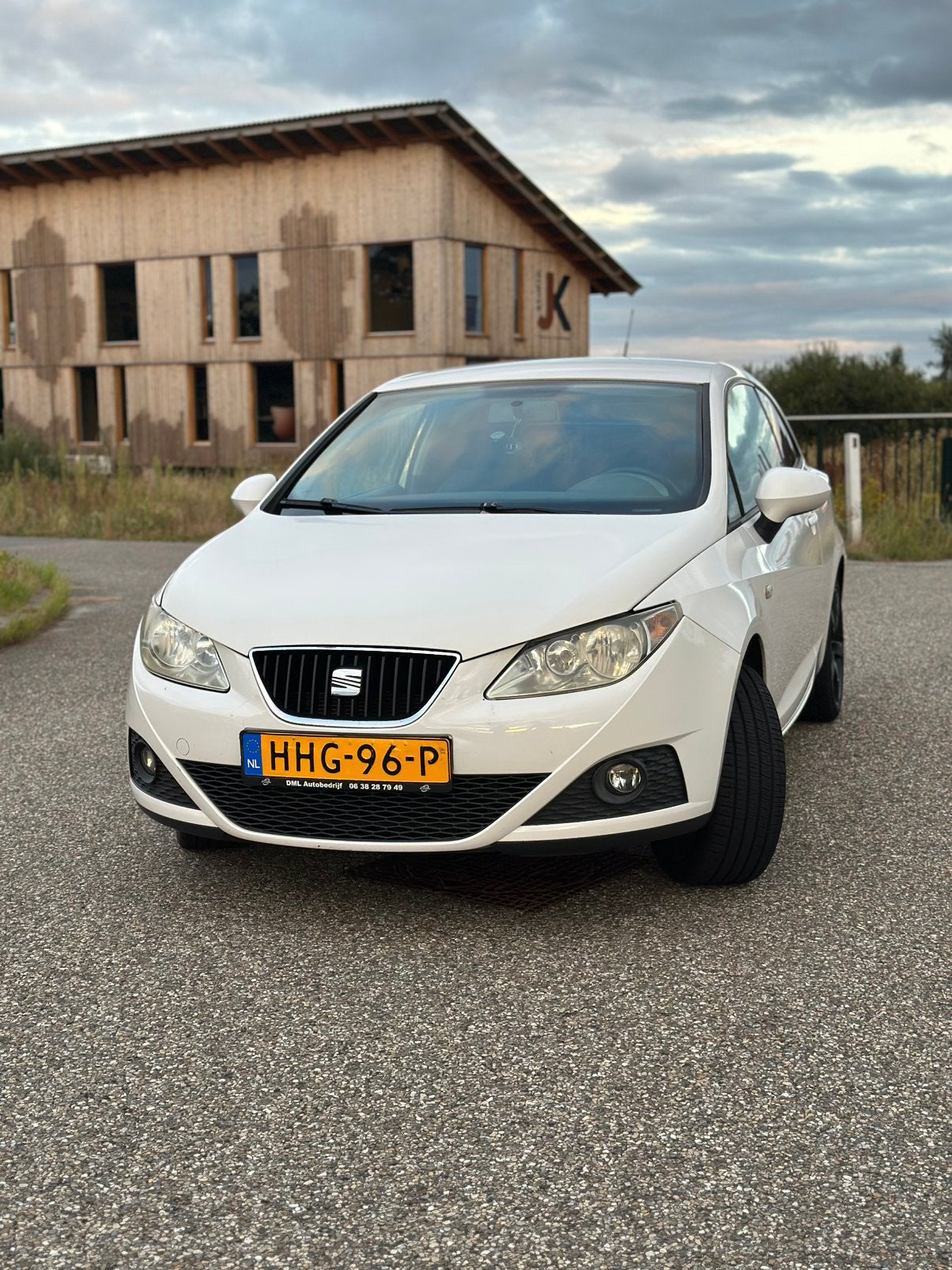 In Rotterdam!: Seat Ibiza 1.4 SC 2010 Nw Db riem en Vbanden, Auto's, Voorwielaandrijving, Zwart, 4 cilinders, Particulier