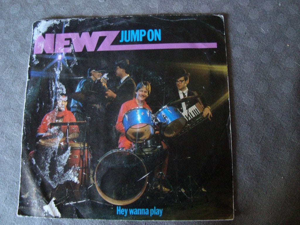 Newz - jump on