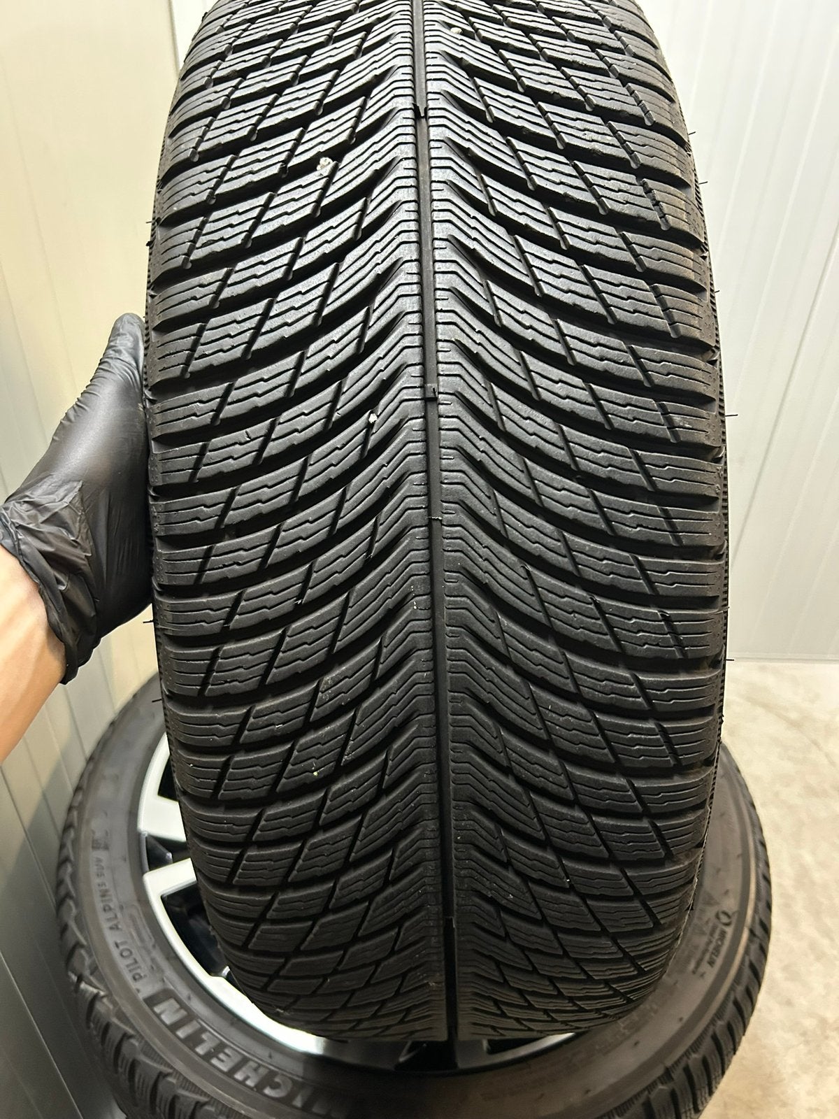 Originele Volvo XC60 21 inch Michelin winter 2024 ZGAN DEMO, Auto-onderdelen, Ophalen, Gebruikt, 255 mm, Banden en Velgen