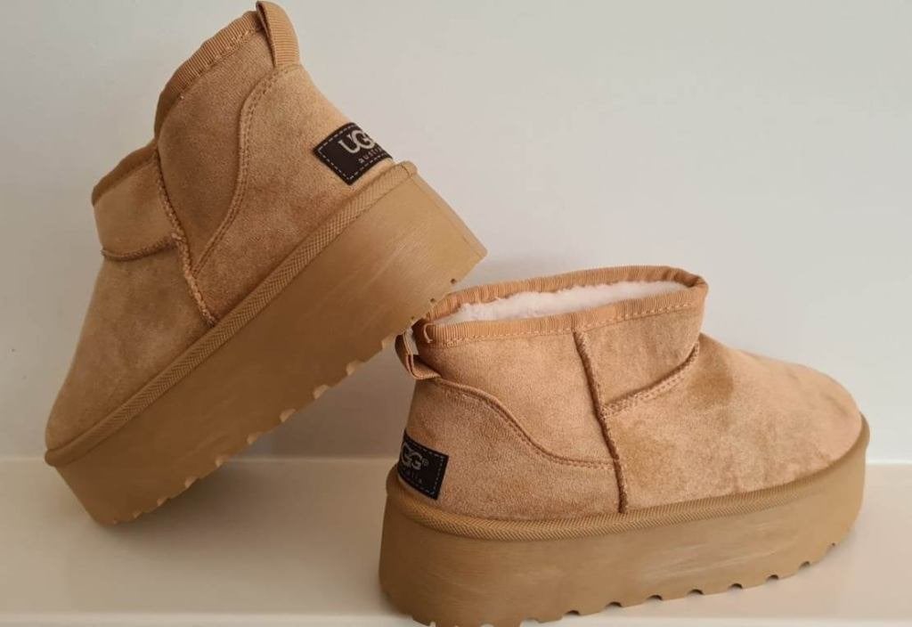 nieuw in doos, warme gevoerde dames boots  maat 41 - € 29.95, UGG, Bruin, Nieuw, Ophalen of Verzenden
