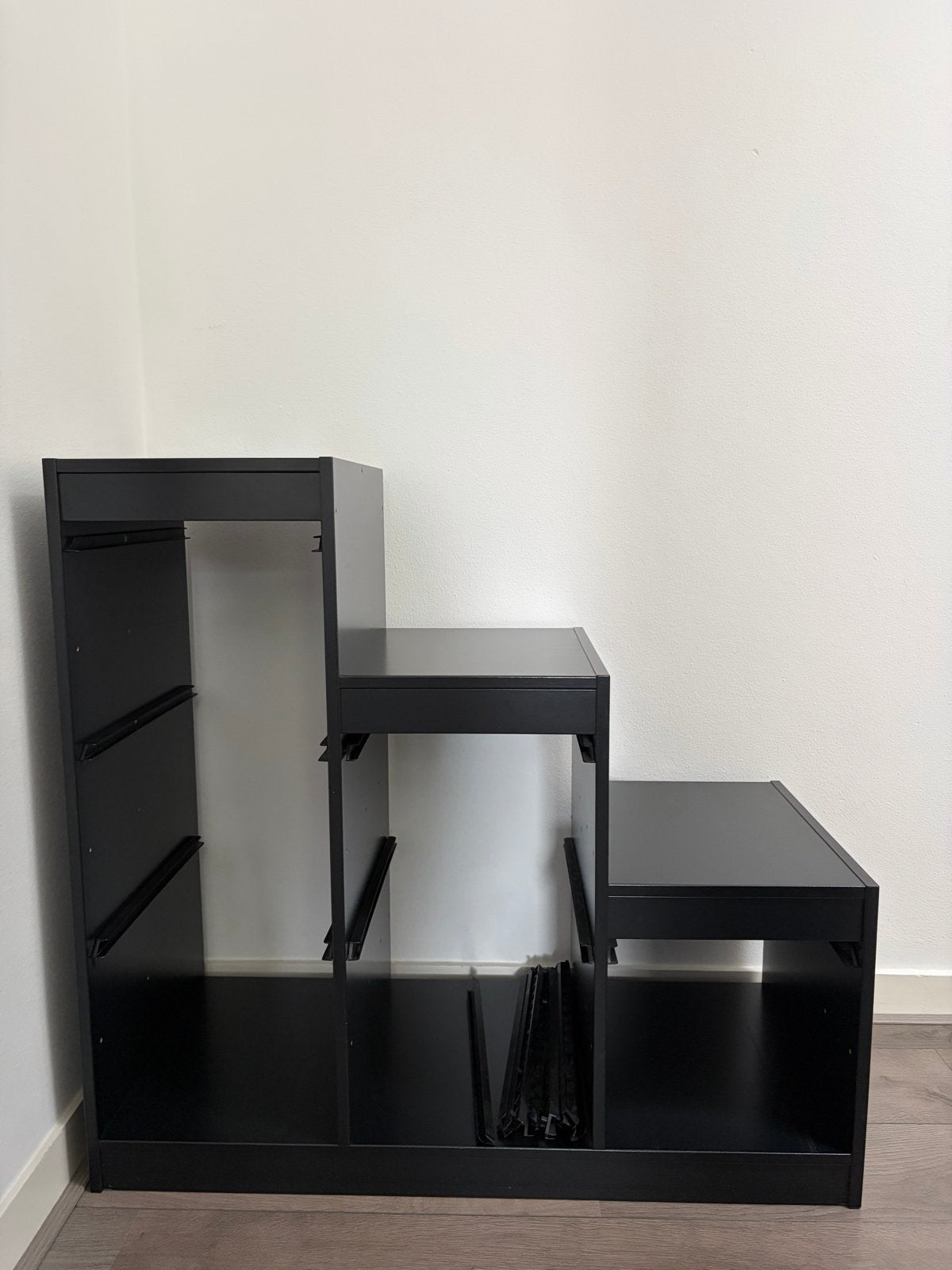 Trofast kast, Ophalen, Met plank(en), Gebruikt, 100 tot 150 cm