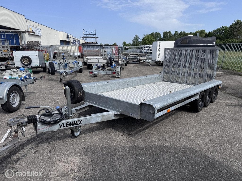 Machinetransporter 400x180 3-asser aluvloer ledverlichting, Gebruikt