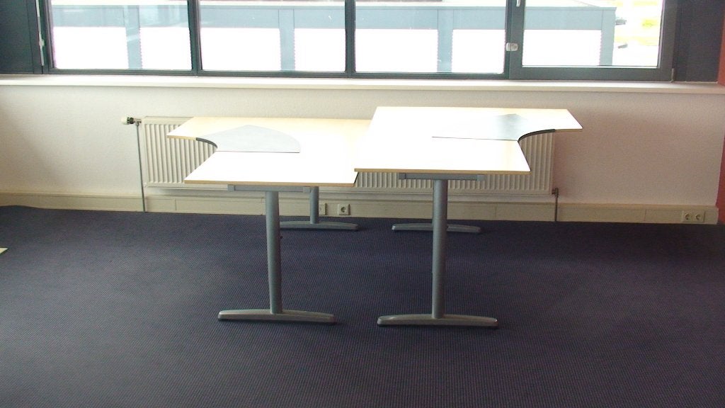 Te koop twee ikea buros, Ophalen, In hoogte verstelbaar, Gebruikt, Hout