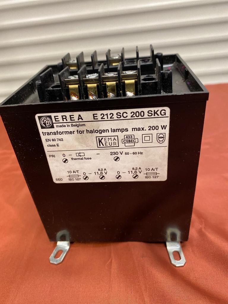 12 V halogeenlampen transformator Erea 212SC200 SKG, Hobby en Vrije tijd, Elektronica-componenten, Ophalen, Nieuw