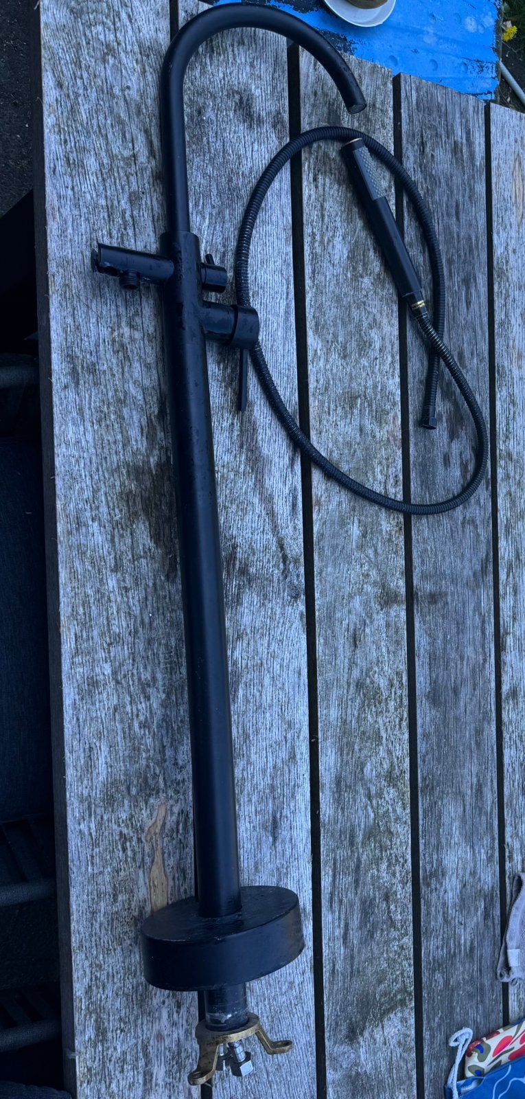 Zwarte badkraan met uittrekbare handdouche, Huis en Inrichting, Ophalen, Minder dan 50 cm, Gebruikt, Overige typen
