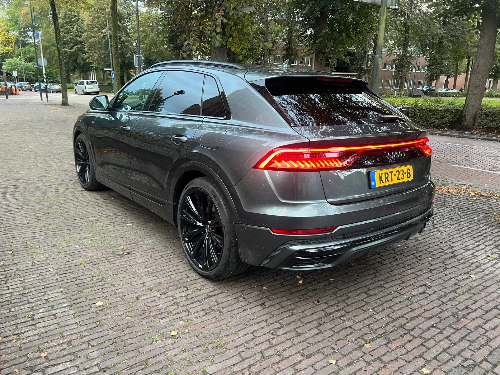 Audi Q8 55 Tfsi e Quattro.23inch 2021 RS stoelenGrijs, Auto's, Automaat, Zwart, 2995 cc, Q8