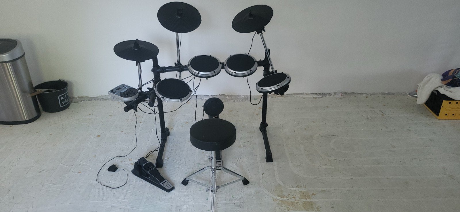 Electrisch drumstel Behringer met drumkruk, Muziek en Instrumenten, Drumstellen en Slagwerk, Ophalen, Overige merken