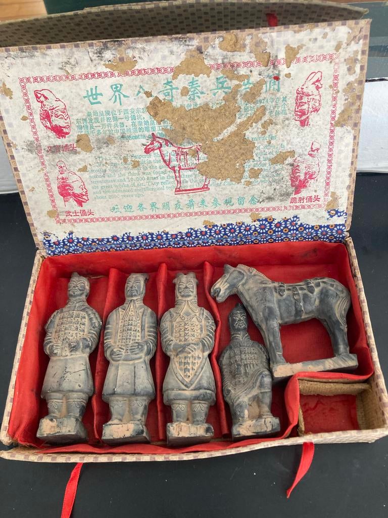 Terracotta Leger Beeldjes Set in Doos - Vintage, Verzamelen, Beelden en Beeldjes, Ophalen of Verzenden, Gebruikt, Mens