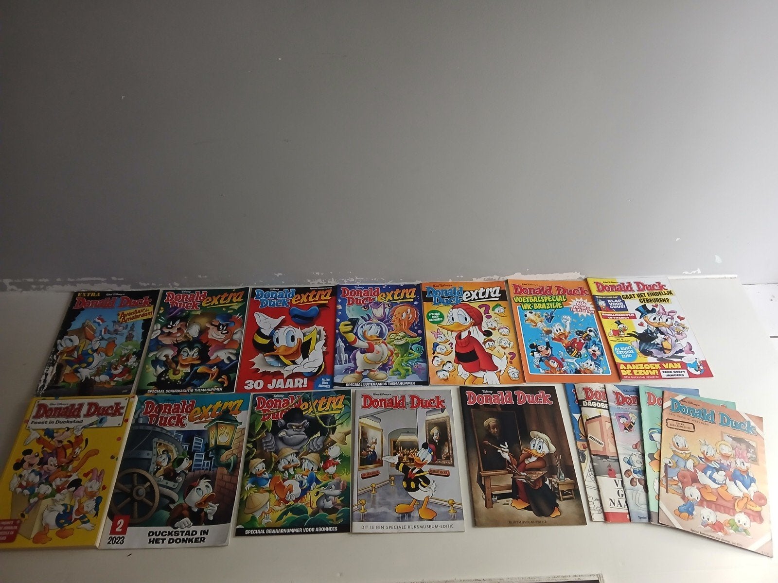 Grote collectie Donald Duck stripboeken, Boeken, Meerdere stripboeken, Ophalen of Verzenden, Zo goed als nieuw