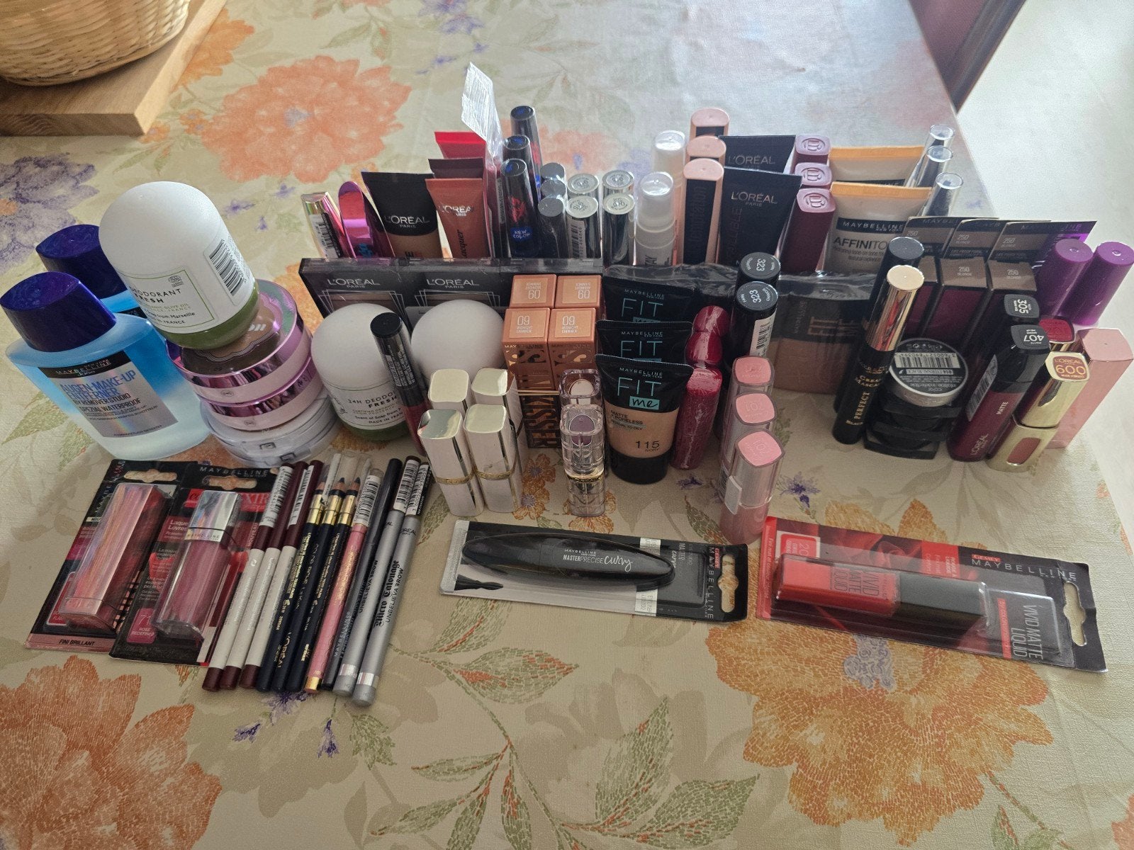 Grote partij cosmetica van L'Oréal en Maybelline, Ophalen, Nieuw, Gehele gezicht, Make-up