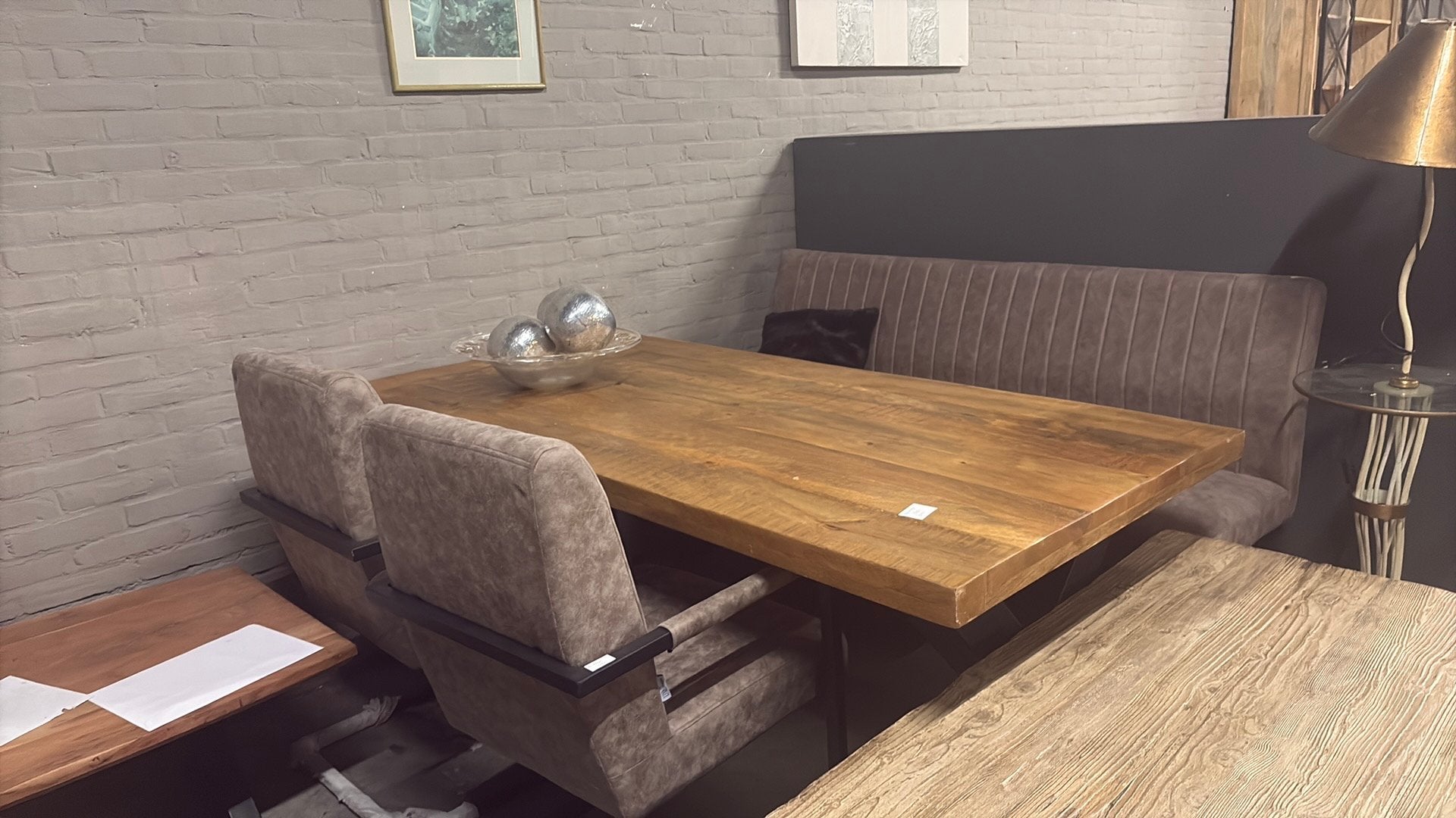 Eetkamerbank met 2 armstoelen en mamgo tafel, Ophalen, Outletliving7@gmail.com, Twee, Nieuw
