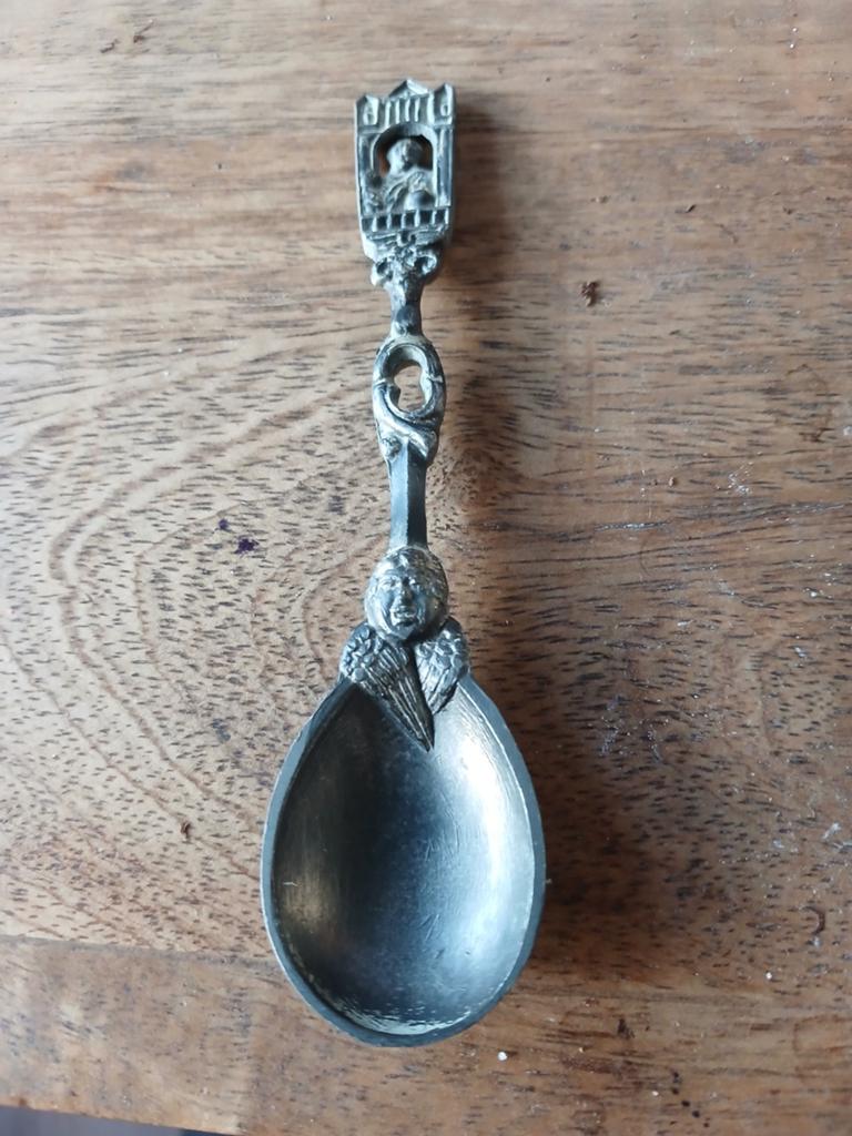 Antieke tinnen lepel met figuur en engel, Ophalen of Verzenden