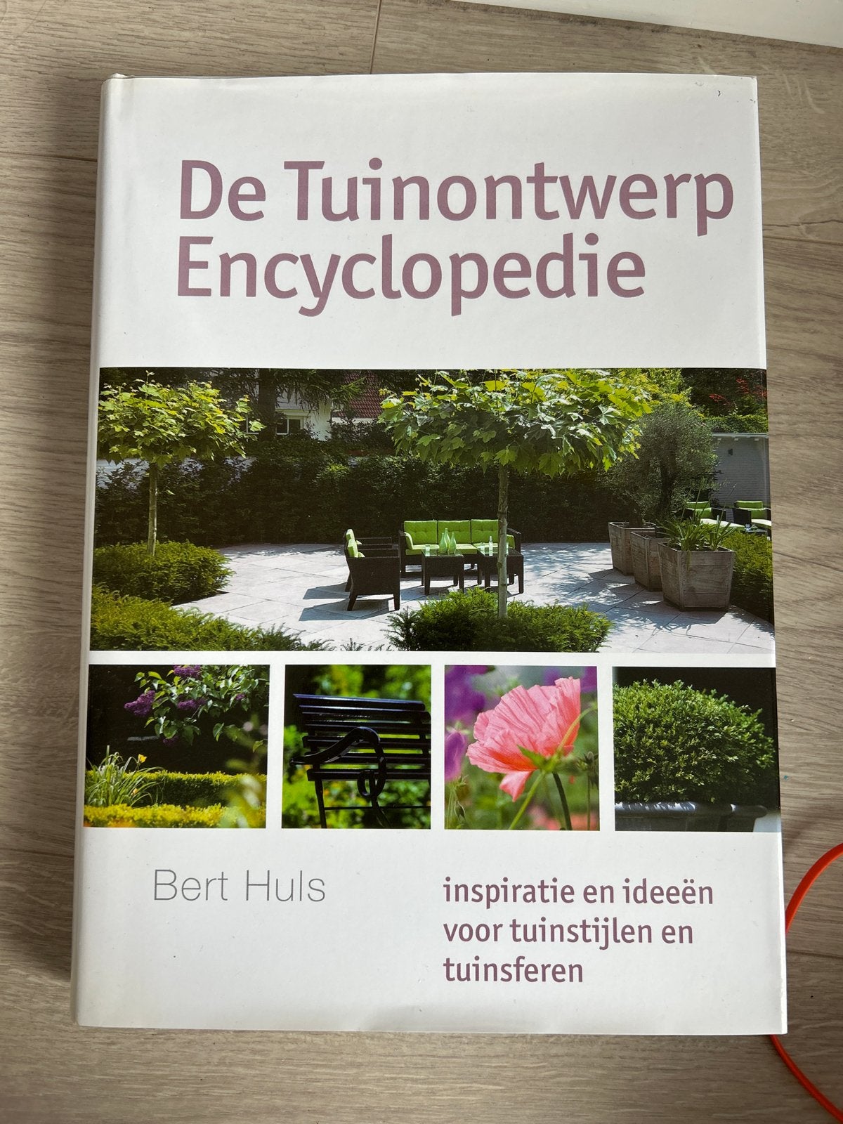 De Tuinontwerp Encyclopedie - Inspiratie voor Tuinstijlen, Ophalen of Verzenden, Zo goed als nieuw, Tuinontwerpen