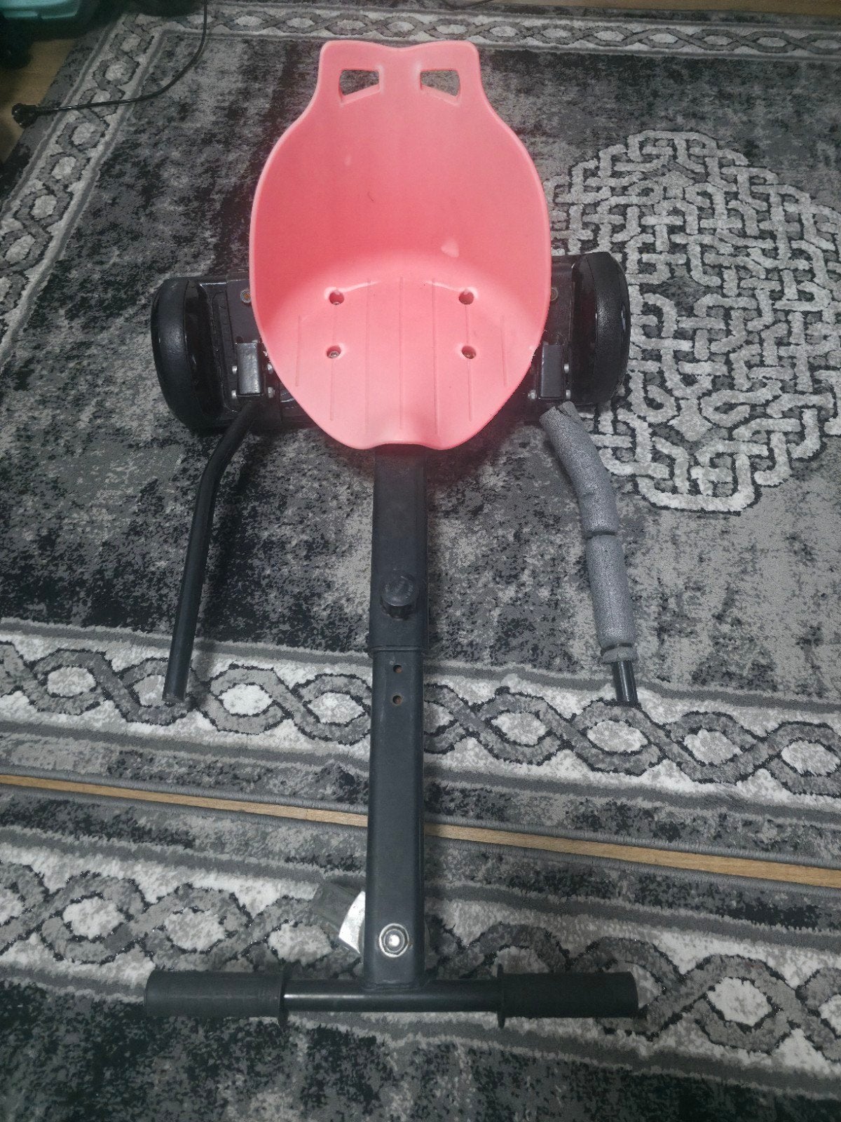 Hoverboard met zitje - Zwart werkt nog prima, Ophalen of Verzenden, Gebruikt, Overige typen