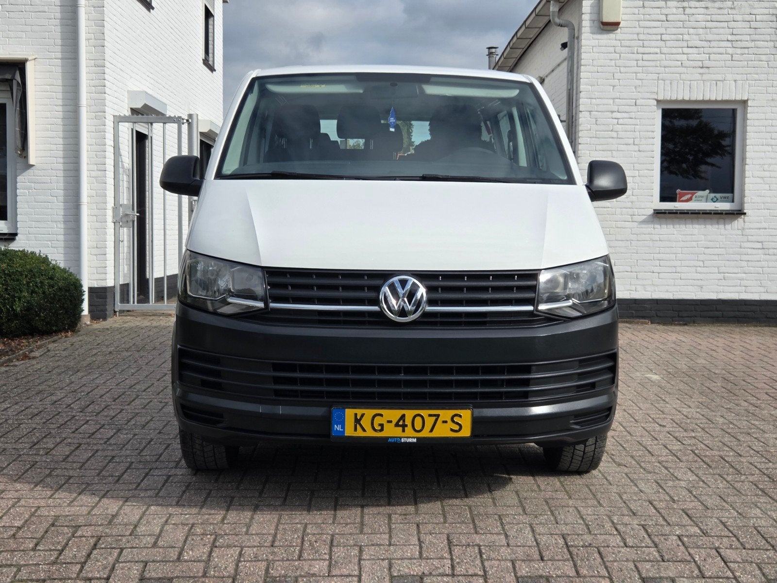Volkswagen Transporter 2.0 TDI 75KW Kombi L1h1 2016 Wit, Auto's, Voorwielaandrijving, Stof, 255 €/maand, Wit