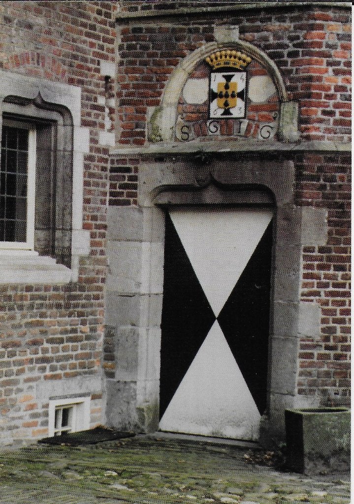 Q2123 Ongelopen ansichtkaart toegangsdeur donjontoren gemert, Verzenden, 1980 tot heden, Ongelopen