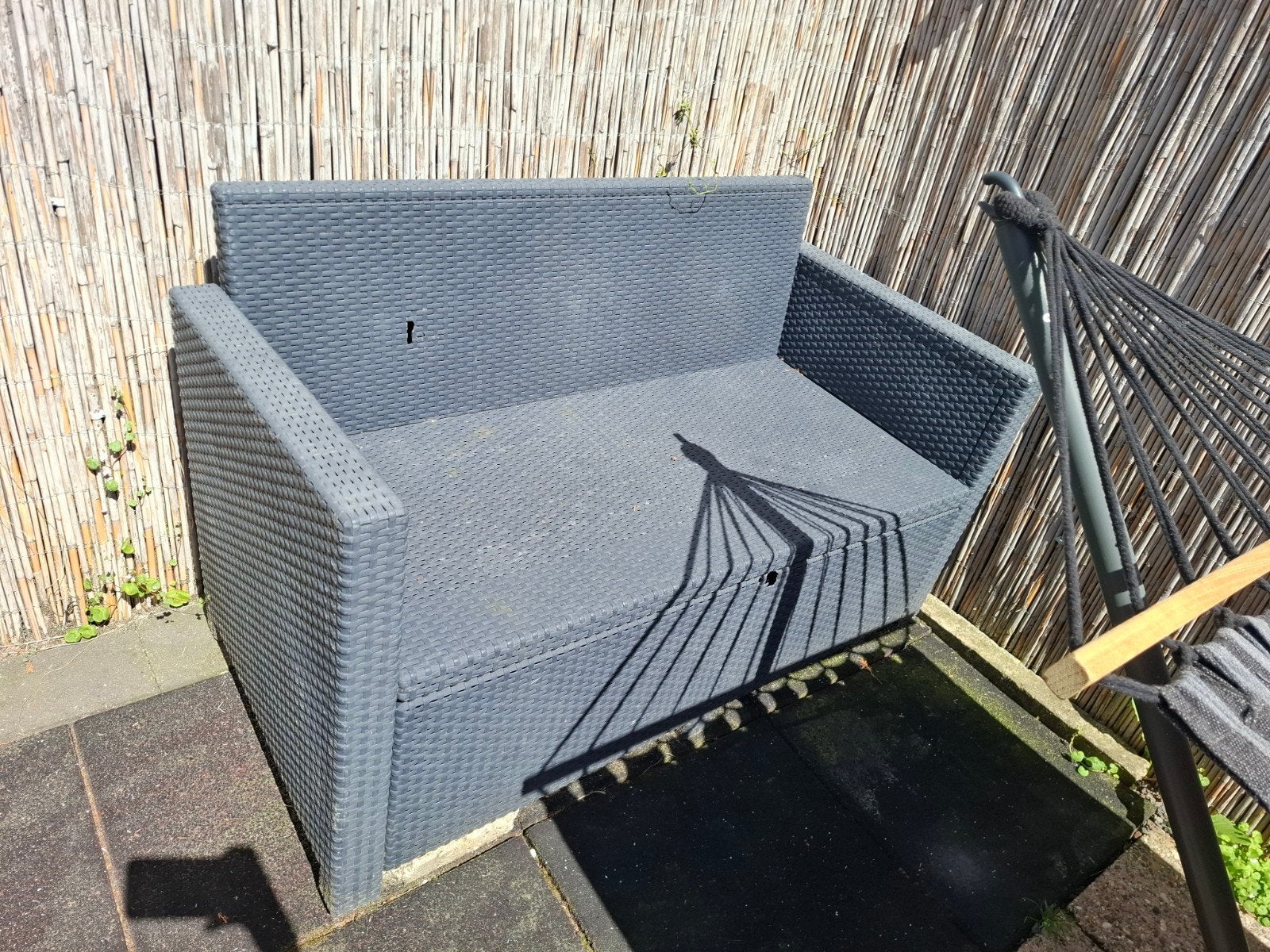 Gratis af te halen: Wicker tuinbank en tuinstoel, Ophalen, Gebruikt, Wicker