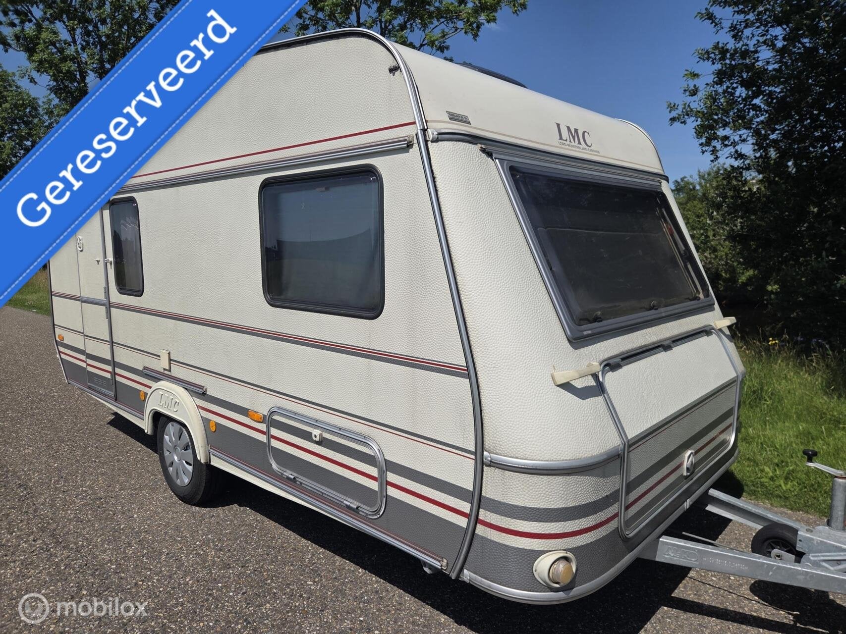 Lmc 450K nieuwe voortent luifel inruil mogelijk, Caravans en Kamperen, Caravans, Bedrijf, 750 - 1000 kg, LMC en Münsterland, Koelkast