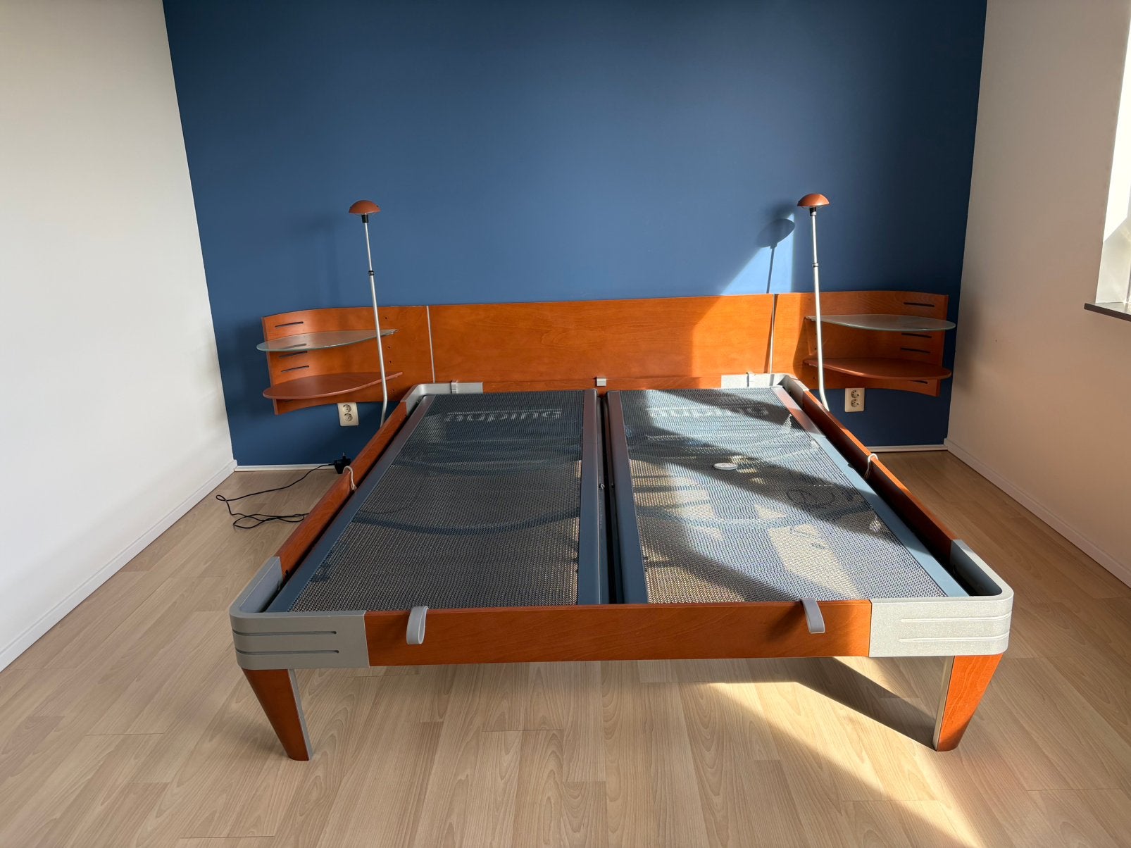 Auping Next Bed 160x200 Kersenhout + Auping Aureo Lampen, Ophalen, Bruin, Tweepersoons, 200 cm
