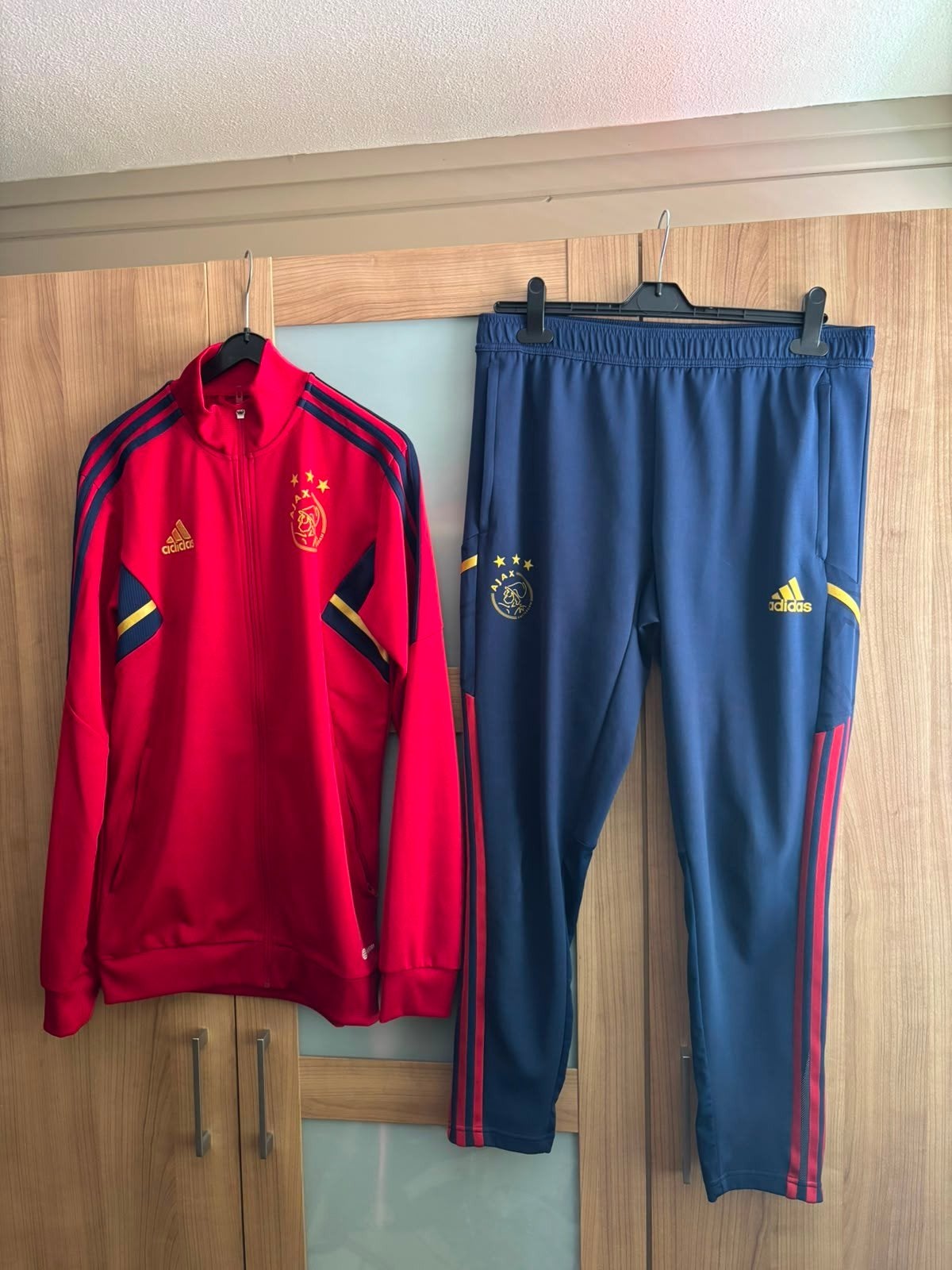 Ajax Trainingspak Maat S - Rood/Blauw, Ophalen of Verzenden