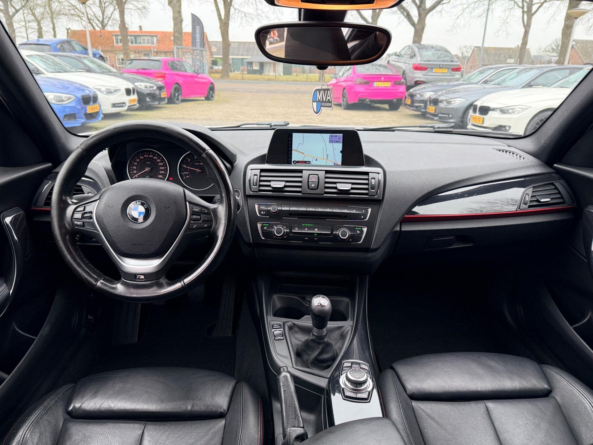 BMW 1-serie 114i Upgrade Edition Sport|Nieuwe Ketting + Klep, Auto's, 1-Serie, Euro 5, Achterwielaandrijving, Gebruikt