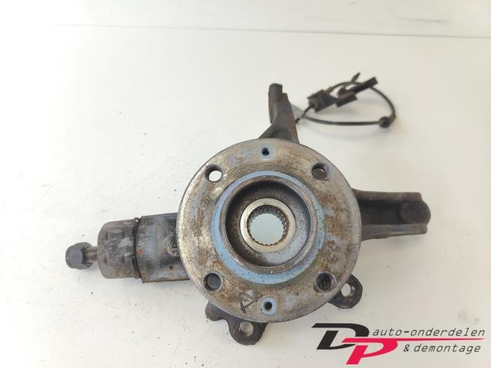 Fusee rechts-voor van een Peugeot Partner, Gebruikt, -, -, Ophalen of Verzenden
