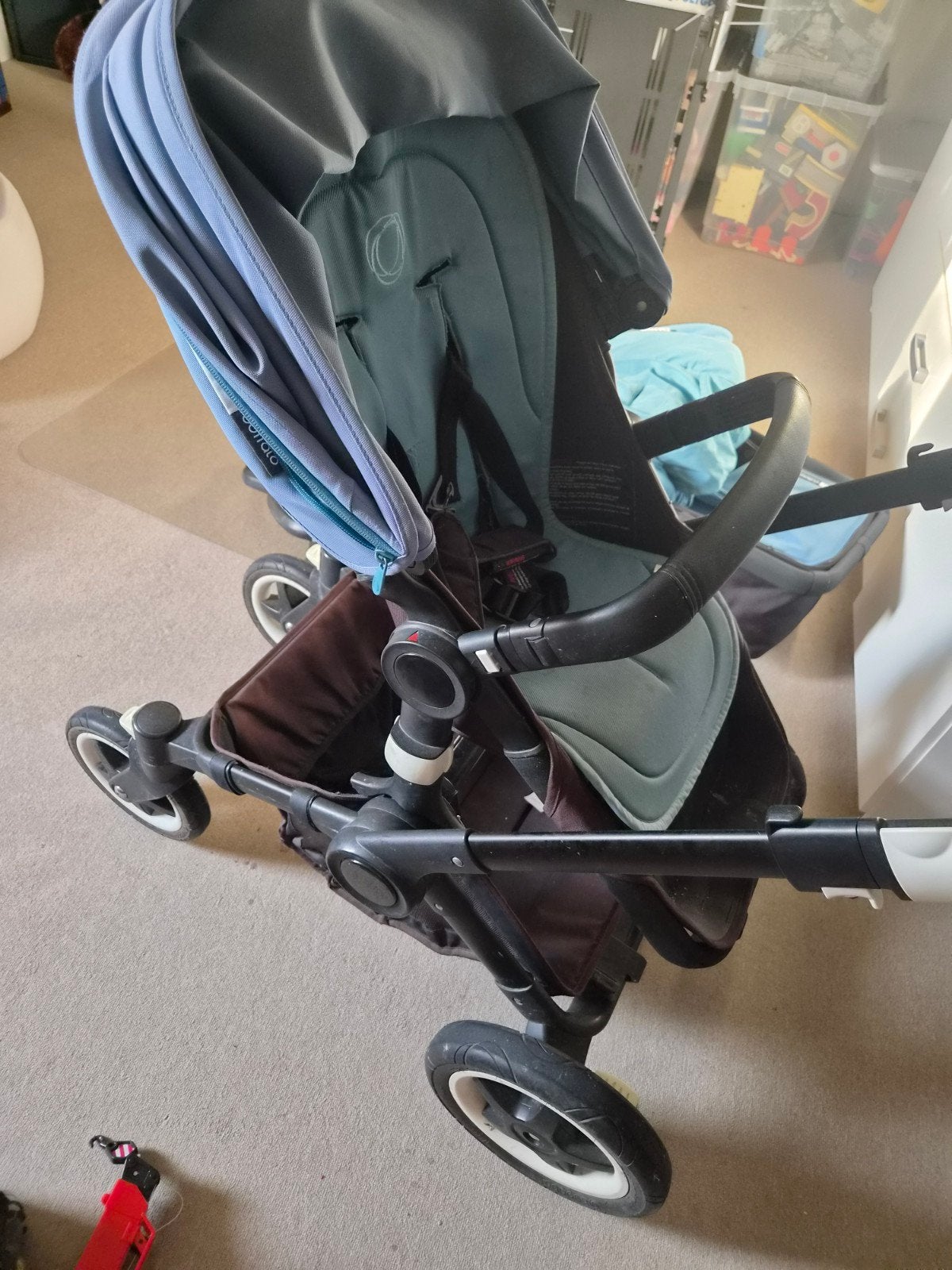 Bugaboo Buffalo kinderwagen - compleet en blauw, Kinderen en Baby's, Kinderwagens en Combinaties, Ophalen, Gebruikt, Verstelbare duwstang