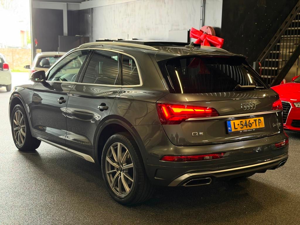 Audi Q5 50 TFSI e 3X S-LINE/1E-EIG//LED/VIRTUAL/PANO/SFEERV/, Auto's, Audi, Automaat, Gebruikt, Euro 6, 4 cilinders