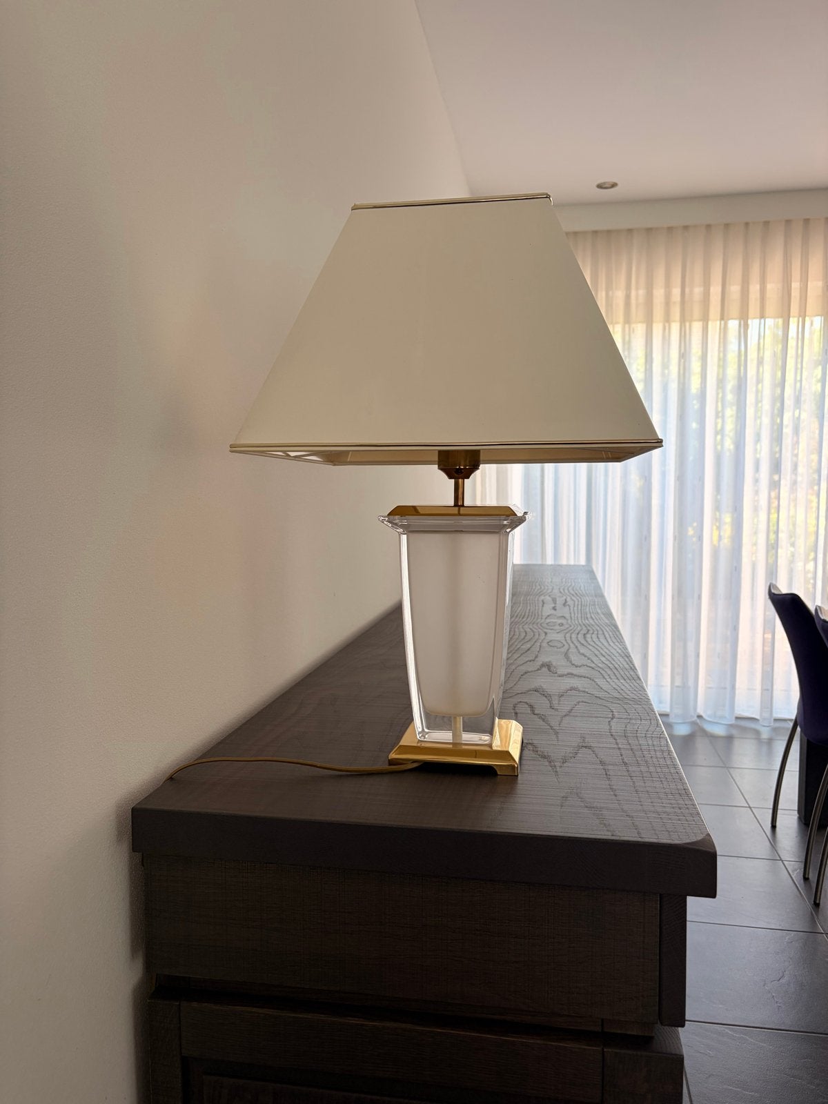 Set van 2 elegante goudkleurige schemerlampen met glazen voe, Huis en Inrichting, Ophalen, Goud, Met kap, Schemerlamp