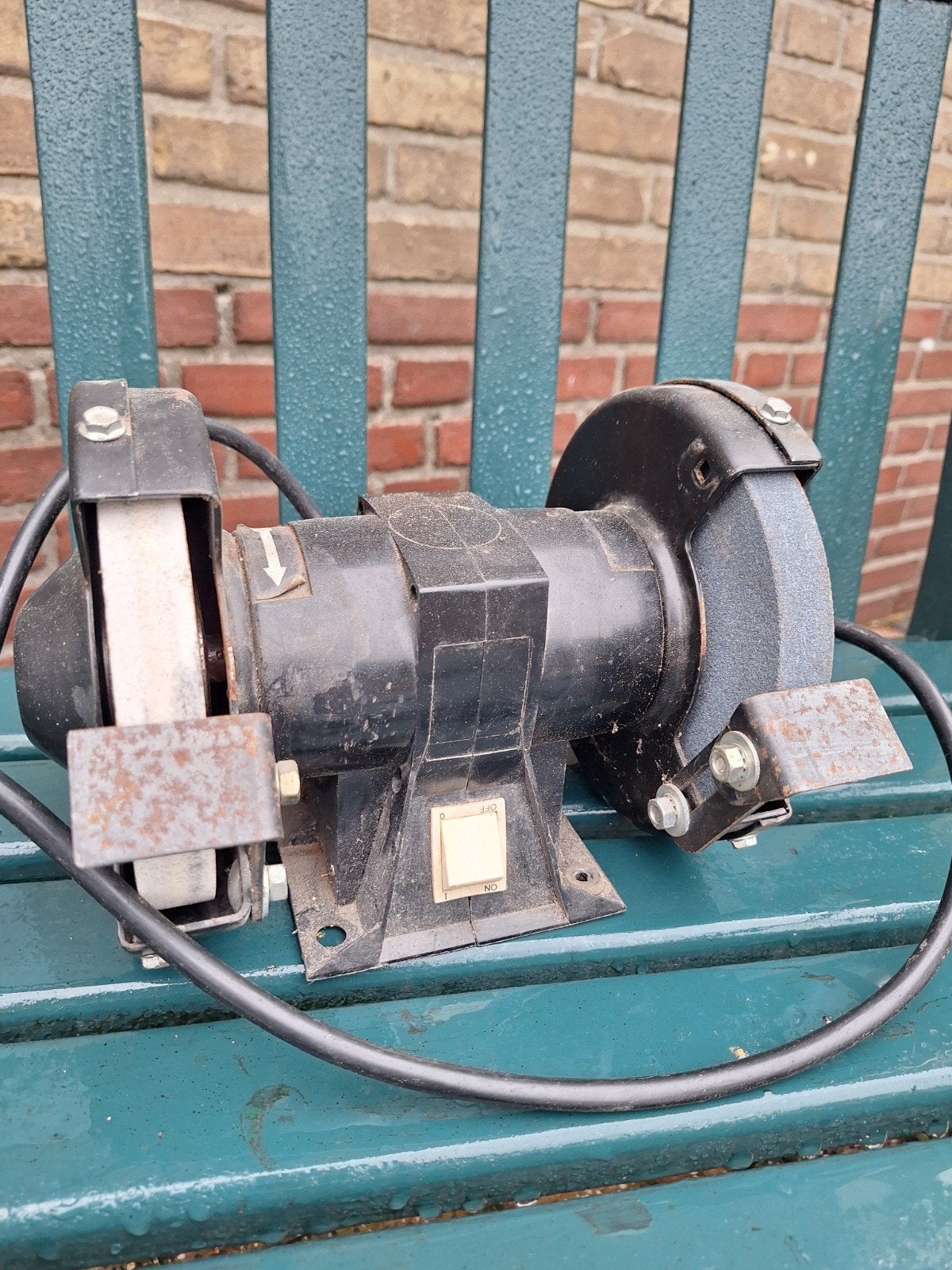Slijpsteen, Doe-het-zelf en Verbouw, Ophalen, Gebruikt, Minder dan 700 watt, Werkbankslijpmachine