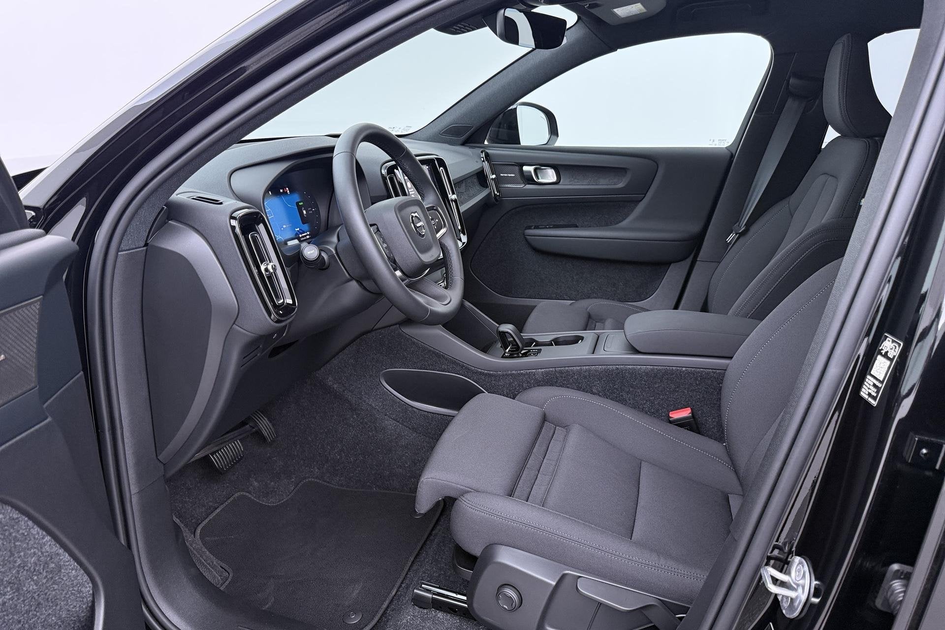 Volvo EX40 Single Motor Extended Range Plus | 82 kWh | Harma, Auto's, Volvo, Automaat, Automatische klimaatregeling, Gebruikt